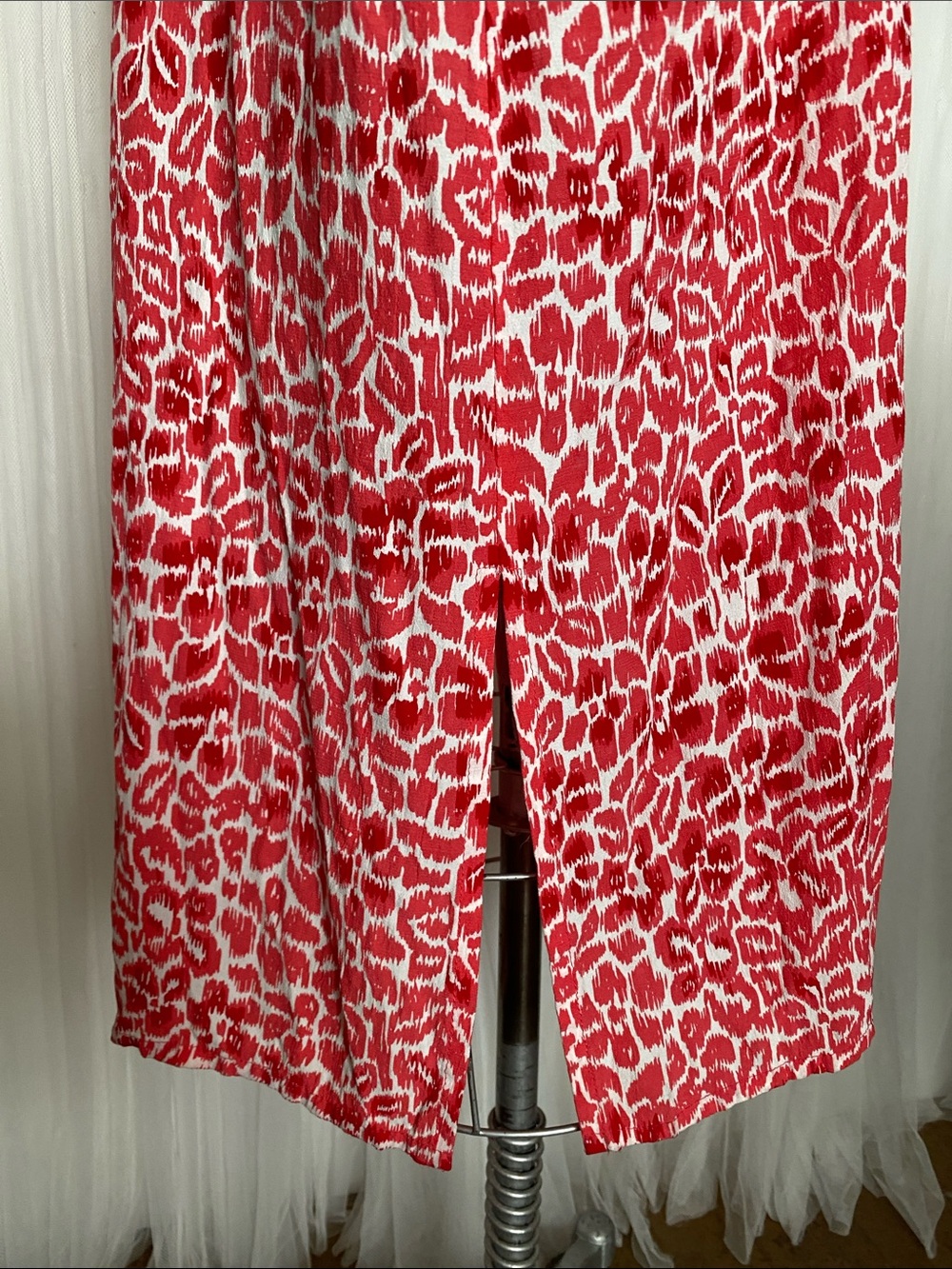 Red and White Animal Print Midi/Maxi Shirt Dress by Saint Tropez Size L - Picture 7 of 17